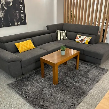 House Sela Vrata 度假居 *