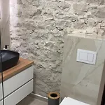 House Sela Vrata بيت للعطل