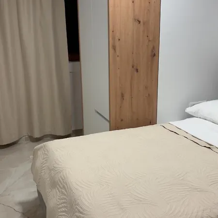 House Sela Vrata *
